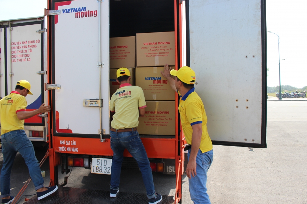 Đội ngũ nhân viên cung cấp dịch vụ chuyển nhà trọn gói quận 3 tại Vietnam Moving