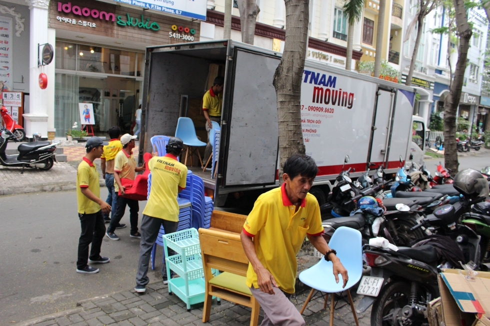 Dịch vụ chuyển nhà trọn gói giá rẻ tại Vietnam Moving chuyên nghiệp