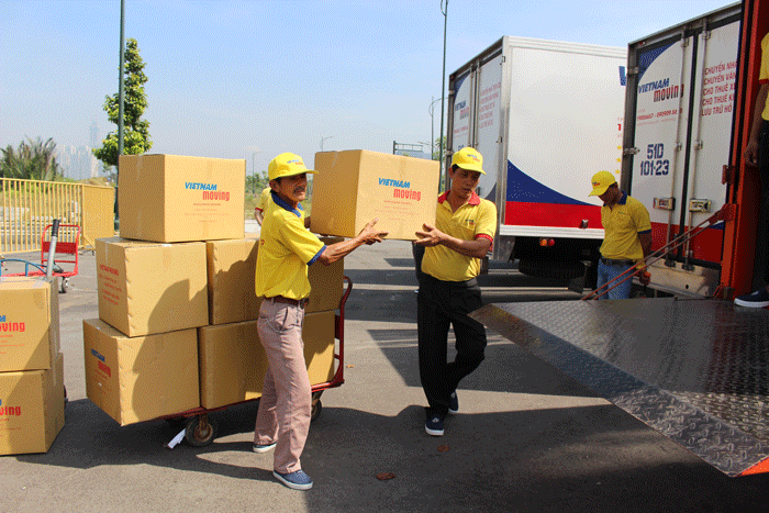 Đội ngũ nhân viên cung cấp dịch vụ chuyển nhà trọn gói quận 3 tại Vietnam Moving