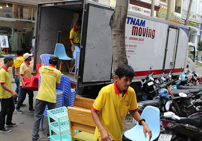 Dịch vụ cho thuê xe taxi tải quận 4 trọn gói giá rẻ tại Vietnam Moving