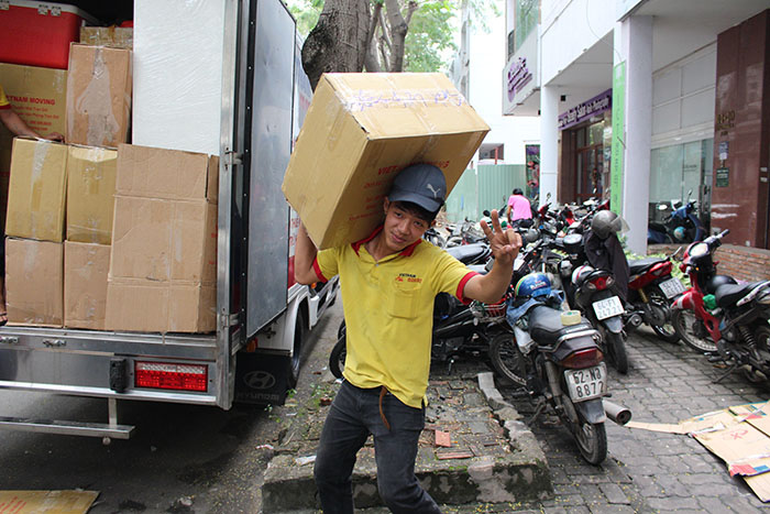 Xe taxi tải quận 6 TPHCM tại công ty chuyển nhà Vietnam Moving. 